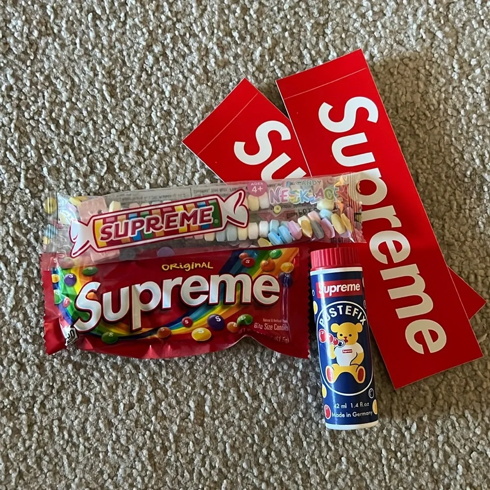 Supreme “Bundle” - Picture 1 of 7